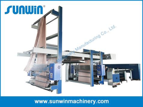 Tkaný nástřikový stroj